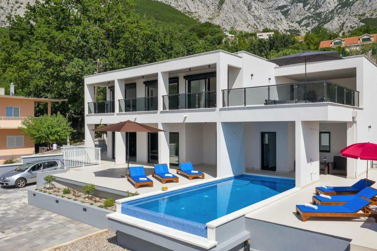 Holiday Home E Bast Luaran gambar