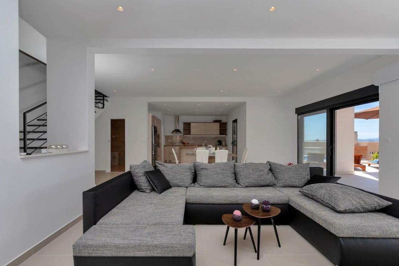 Holiday Home E Bast Luaran gambar