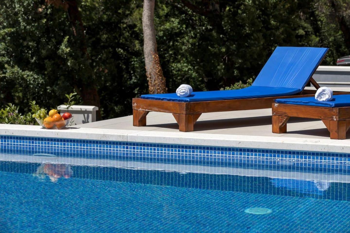 Holiday Home E Bast Luaran gambar