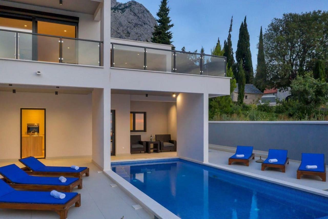 Holiday Home E Bast Luaran gambar