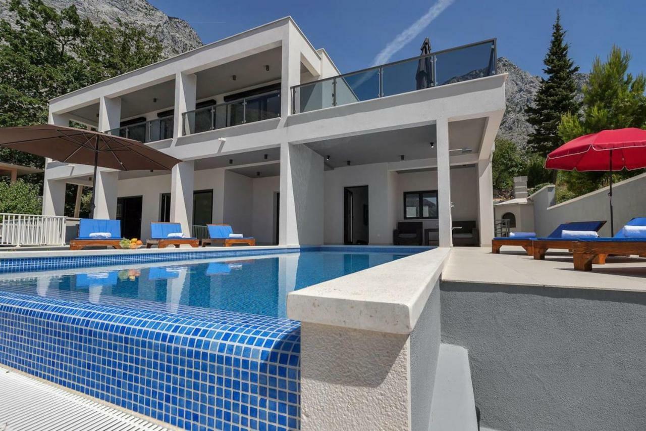 Holiday Home E Bast Luaran gambar
