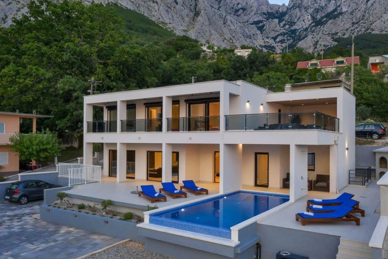 Holiday Home E Bast Luaran gambar