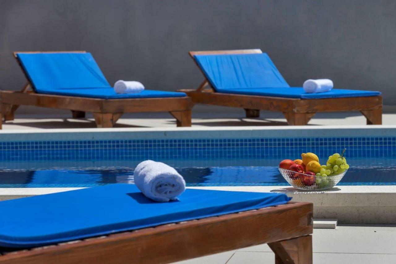 Holiday Home E Bast Luaran gambar