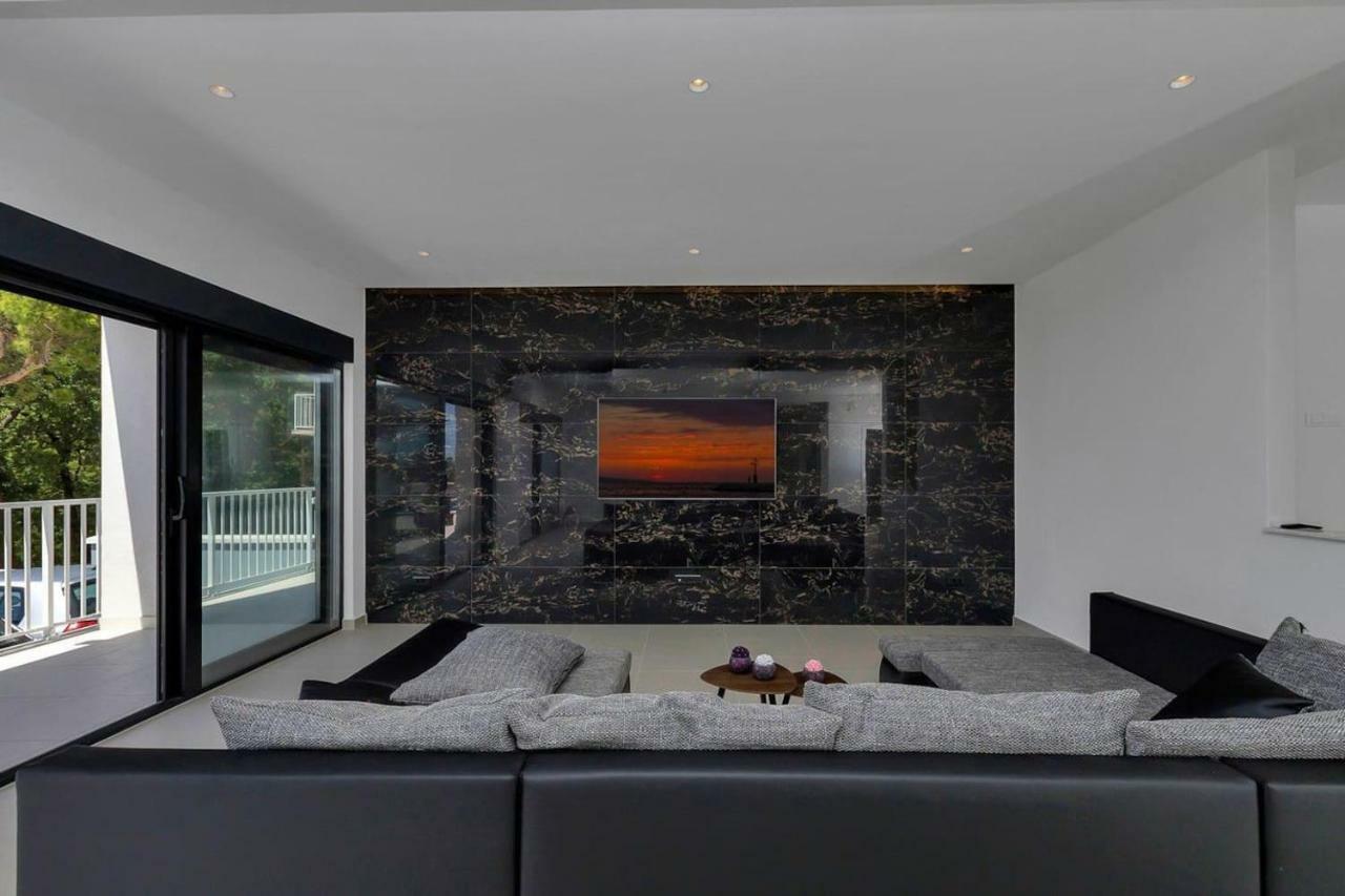 Holiday Home E Bast Luaran gambar