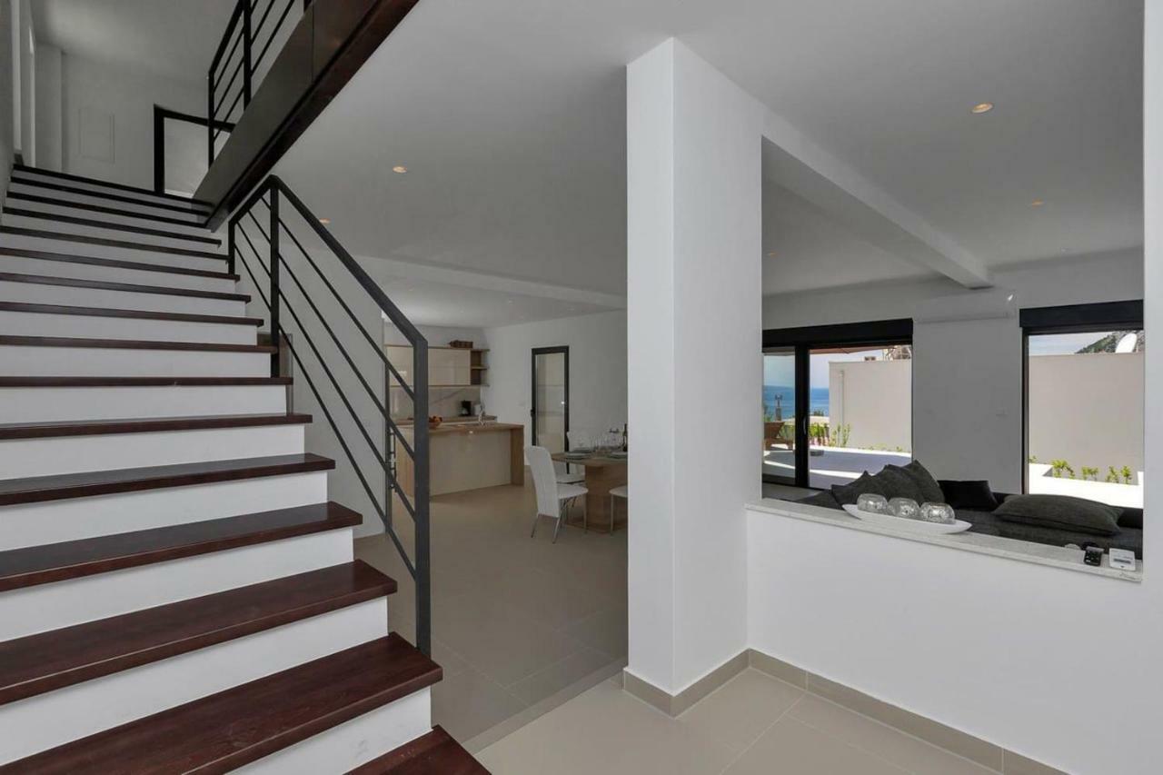 Holiday Home E Bast Luaran gambar